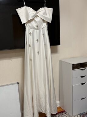 Ivory Strapless Bow Detail Evening Gown with Crystal Accents